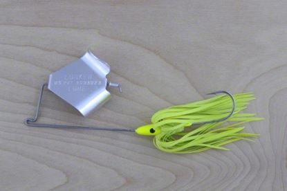 Picture of Lunker Lure 4212-0662 Original Buzz Bait, 1/2 oz, Chartreuse Skirt/Silver Blade